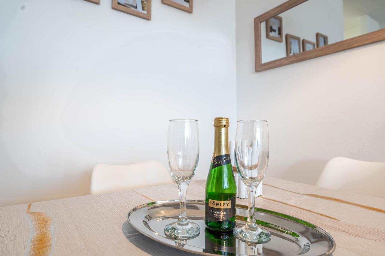 Pastelle Apartment With Own Parking Place บูดาเปสต์ ภายนอก รูปภาพ